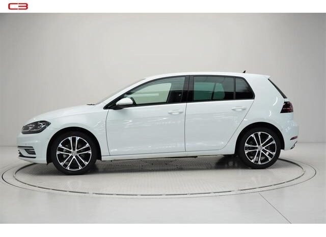 
								VOLKSWAGEN GOLF FOR SALE IN KENYA full									