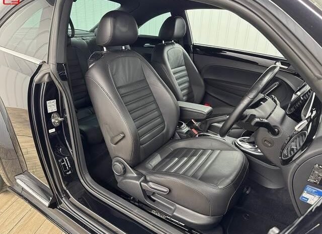 
								VOLKSWAGEN THE BEETLE FOR SALE IN KENYA full									