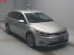 VOLKSWAGEN GOLF VARIANT FOR SALE IN KENYA