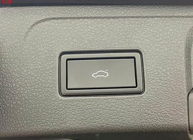 
								VOLKSWAGEN PASSAT VARIANT FOR SALE IN KENYA full									