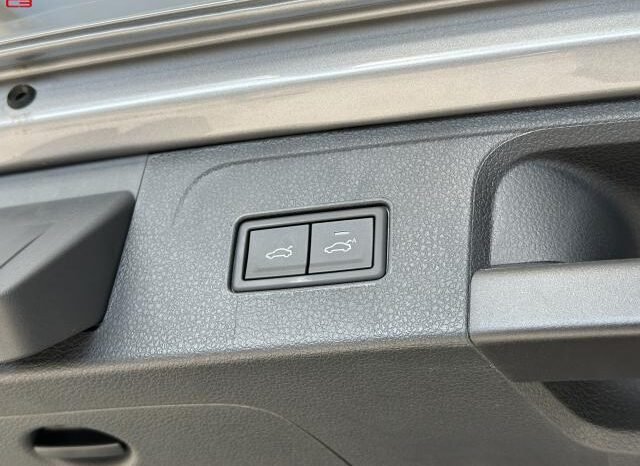 
								VOLKSWAGEN PASSAT VARIANT FOR SALE IN KENYA full									