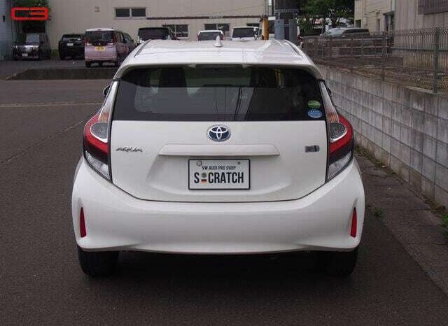 
								TOYOTA AQUA FOR SALE IN KENYA full									