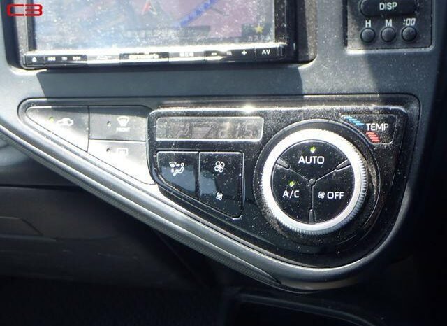 
								TOYOTA AQUA FOR SALE IN KENYA full									