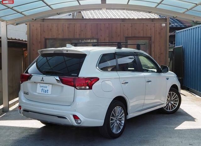 
								MITSUBISHI OUTLANDER PHEV FOR SALE IN KENYA full									