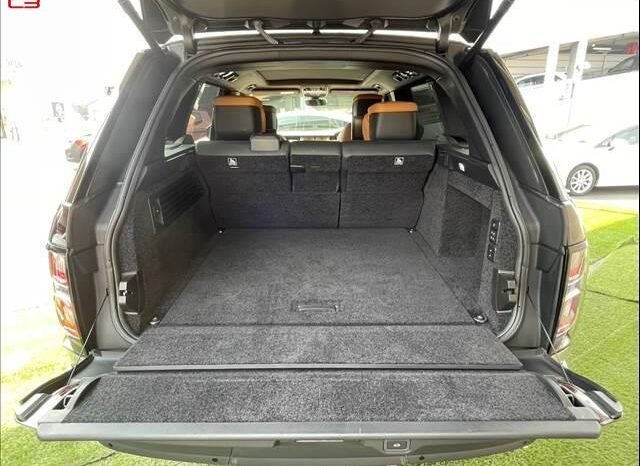 
								LAND ROVER RANGE ROVER FOR SALE IN KENYA full									