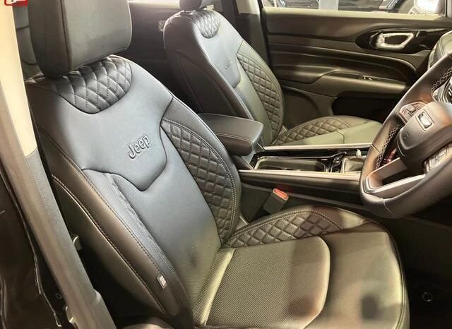 
								CHRYSLER JEEP JEEP COMMANDER FOR SALE IN KENYA full									