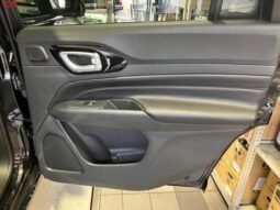 
										CHRYSLER JEEP JEEP COMMANDER FOR SALE IN KENYA full									