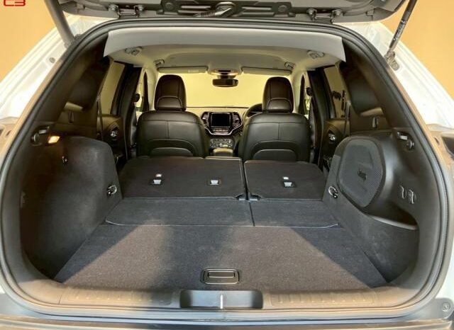 
								CHRYSLER JEEP JEEP CHEROKEE FOR SALE IN KENYA full									