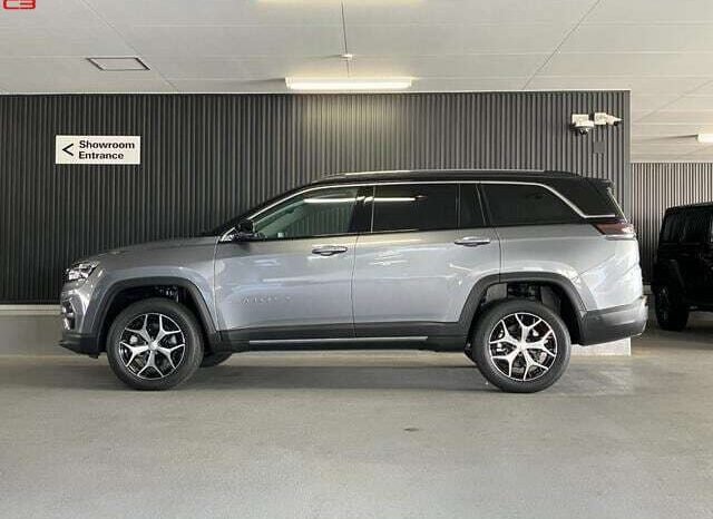 
								CHRYSLER JEEP JEEP COMMANDER FOR SALE IN KENYA full									