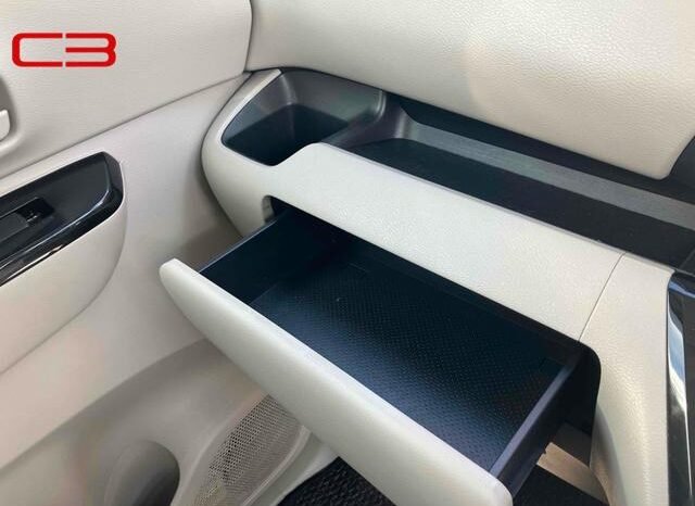 
								NISSAN ROOX FOR SALE IN KENYA full									