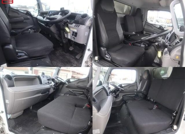 
								MITSUBISHI CANTER TRUCK FOR SALE IN KENYA full									