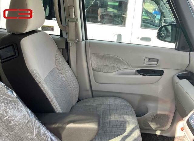 
								NISSAN ROOX FOR SALE IN KENYA full									