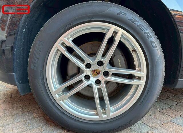 
								PORSCHE MACAN FOR SALE IN KENYA full									