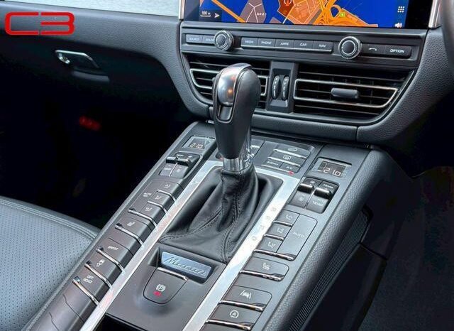 
								PORSCHE MACAN FOR SALE IN KENYA full									