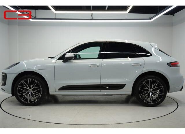 
								PORSCHE MACAN FOR SALE IN KENYA full									