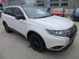 MITSUBISHI OUTLANDER FOR SALE IN KENYA