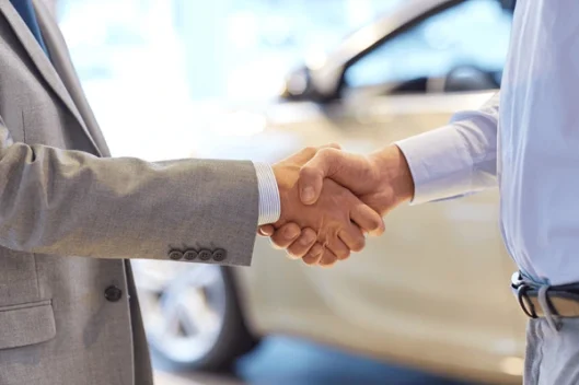 auto-business-car-sale-deal-600nw-286476656
